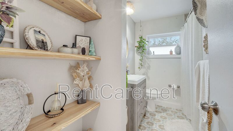 Cozy Remodeled 3/2 in North Orlando! Available February 2026! property image