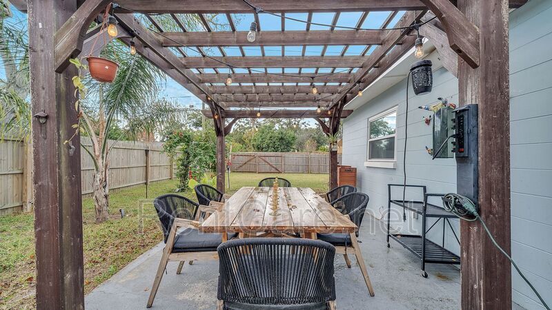 Cozy Remodeled 3/2 in North Orlando! Available February 2026! property image