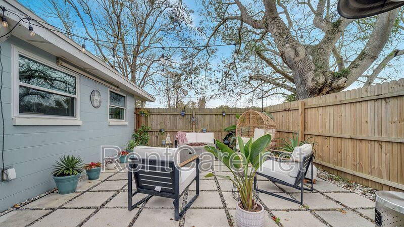 Cozy Remodeled 3/2 in North Orlando! Available February 2026! property image