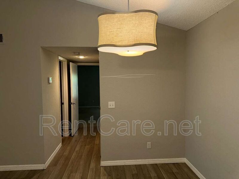 Cozy 2/2 2nd Floor Condo by Millenia Mall! Available Now! property image