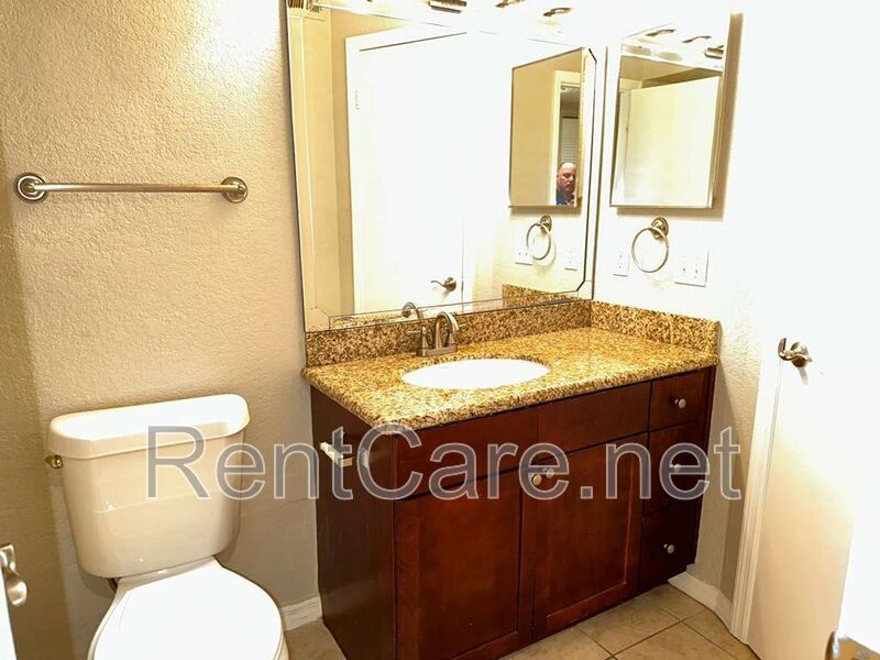 Cozy 2/2 2nd Floor Condo by Millenia Mall! Available Now! property image