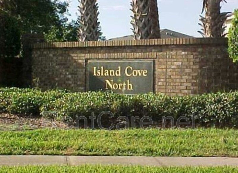 Spacious 3/2 Town Home in Meadow Woods.  Available Now! property image