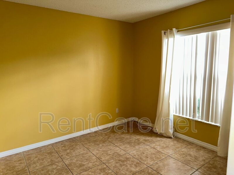 Spacious 3/2 Town Home in Meadow Woods.  Available Now! property image