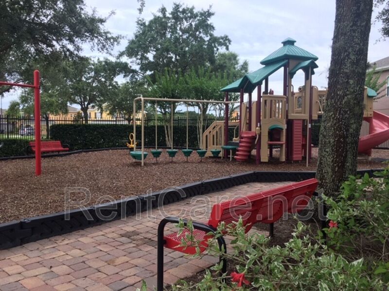 3/2 House in Gated Community close to UCF in East Orlando.  Available Now. property image