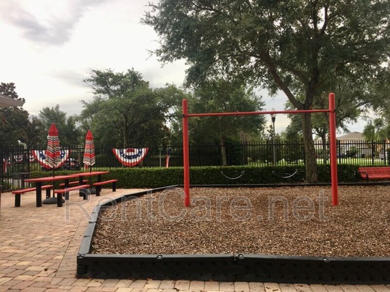 3/2 House in Gated Community close to UCF in East Orlando.  Available Now. property image