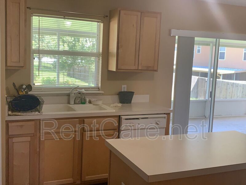 Stunning 4/2.5  Home in Beautiful Clermont. property image