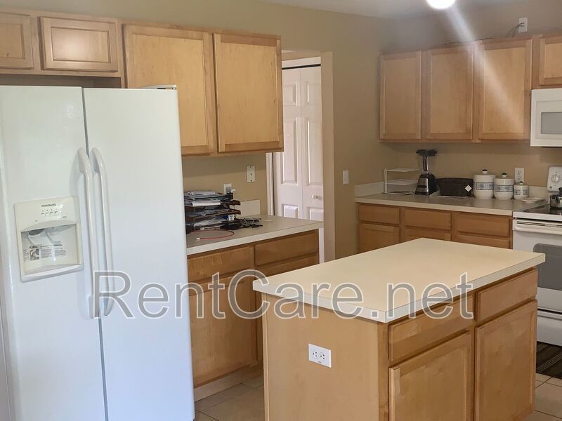 Stunning 4/2.5  Home in Beautiful Clermont. property image