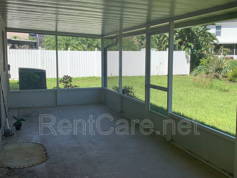 Stunning 4/2.5  Home in Beautiful Clermont. property image