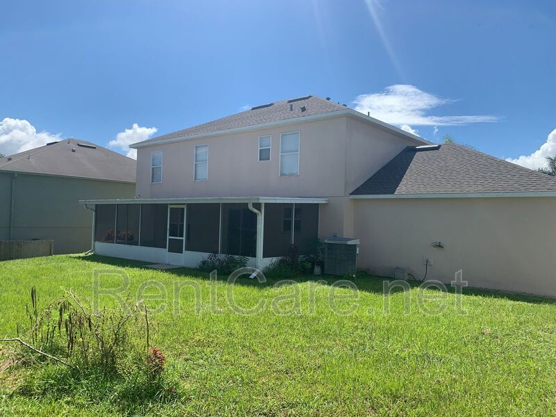 Stunning 4/2.5  Home in Beautiful Clermont. property image