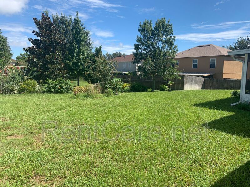 Stunning 4/2.5  Home in Beautiful Clermont. property image