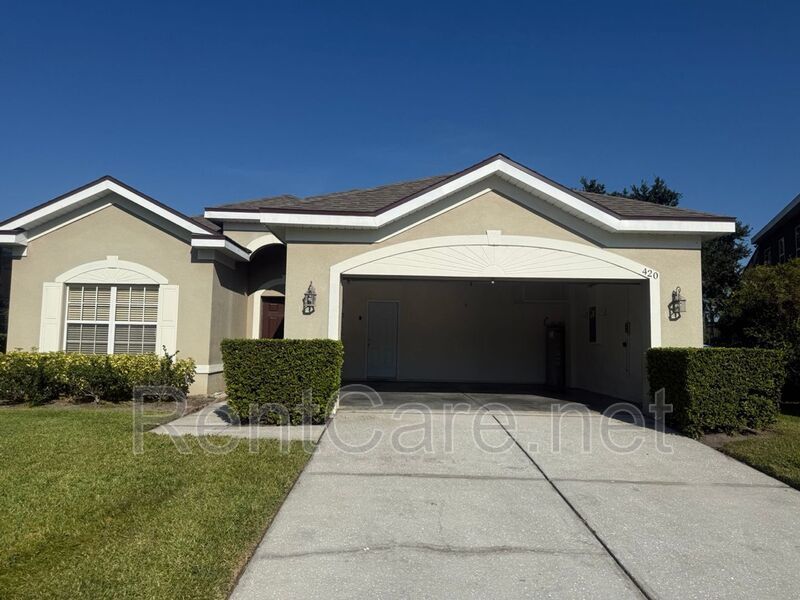 3/2 House in Gated Community close to UCF in East Orlando.  Available Now. property image