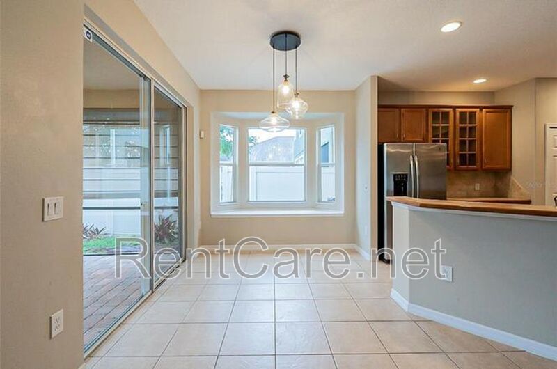 Spacious 3/2 with enclosed office and fence enclosed yard! property image