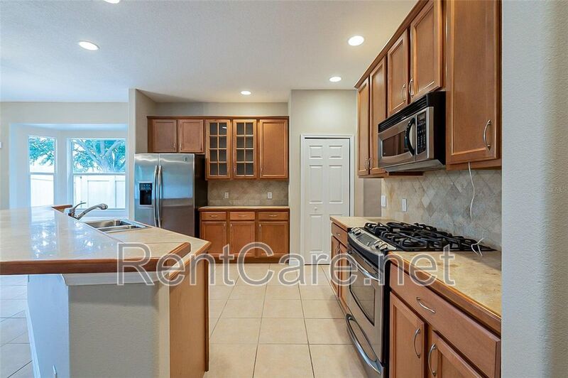 Spacious 3/2 with enclosed office and fence enclosed yard! property image