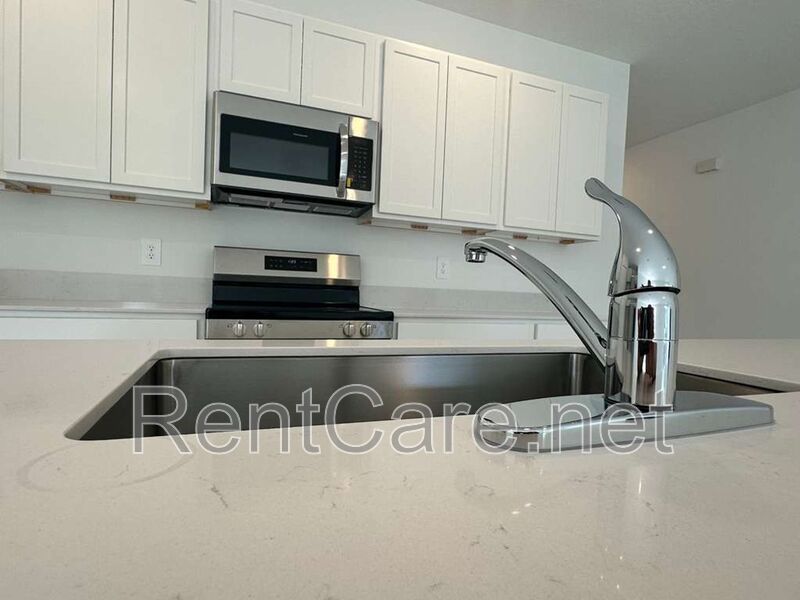 New Construction 4/3 in the beautiful Gated/Guarded Golf Community of Providence in Davenport! property image