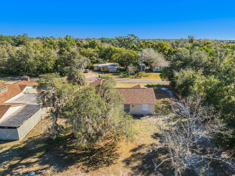 Spacious 3/2 home in Oviedo, just minutes to UCF.  Fresh paint and new carpet! No HOA! property image