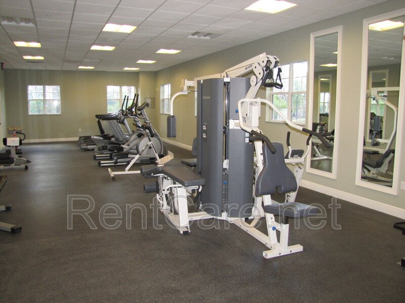 Spacious 3/2 Condo in the Gated Oakwater Community with Single Car Garage! Brand new carpets and Freshly Painted! property image