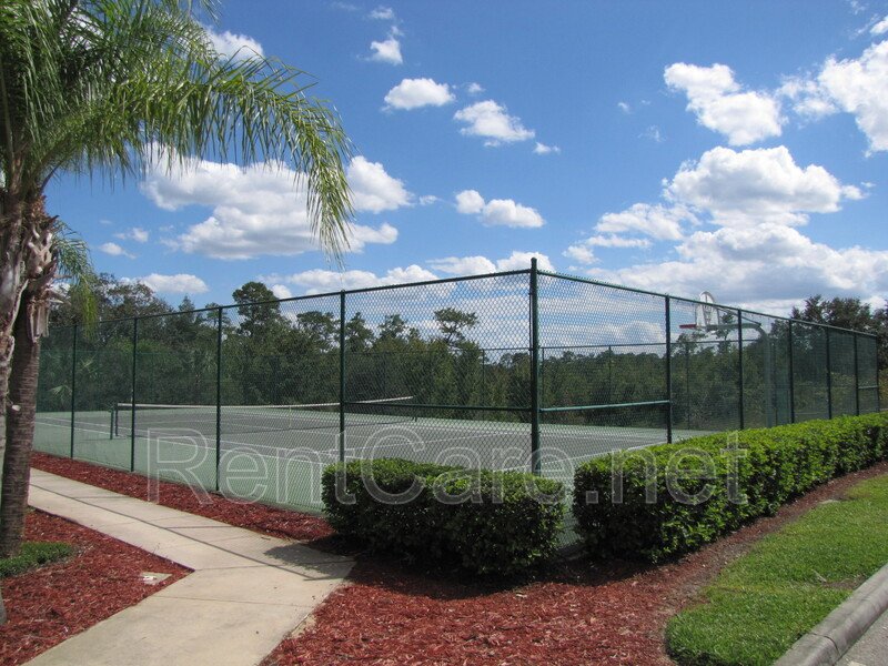 Spacious 3/2 Condo in the Gated Oakwater Community with Single Car Garage! Brand new carpets and Freshly Painted! property image