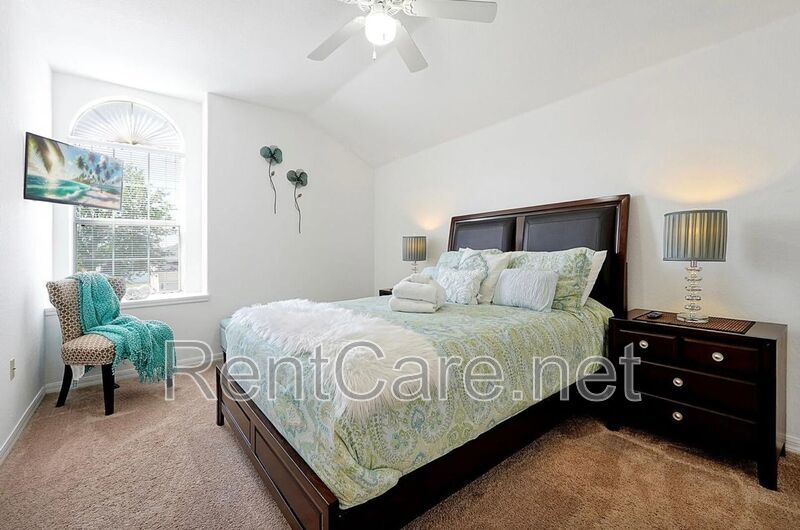 Stunning Fully Furnished and Decorated home in Davenport with Private Pool! property image