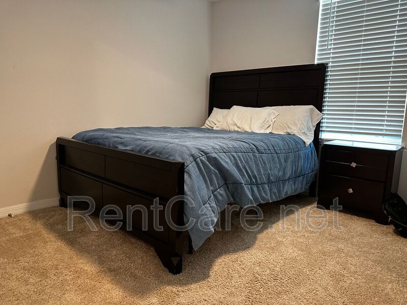 Resort Style Living! Stunning 3/2.5 Townhome in Waterleigh! Available April! property image