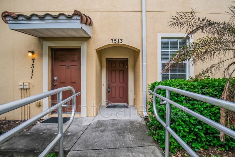 Spacious 3/2 Condo in the Gated Oakwater Community with Single Car Garage! Brand new carpets and Freshly Painted! property image