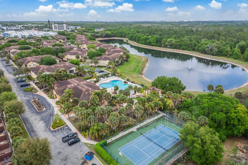 Spacious 3/2 Condo in the Gated Oakwater Community with Single Car Garage! Brand new carpets and Freshly Painted! property image