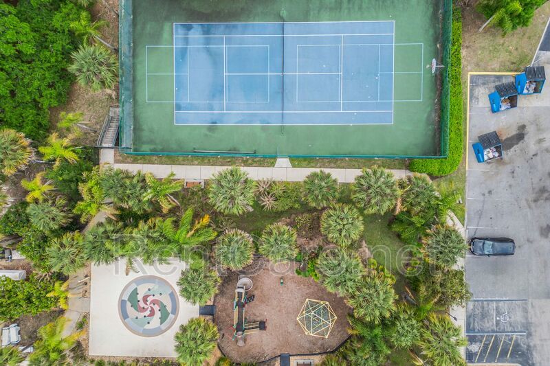 Spacious 3/2 Condo in the Gated Oakwater Community with Single Car Garage! Brand new carpets and Freshly Painted! property image