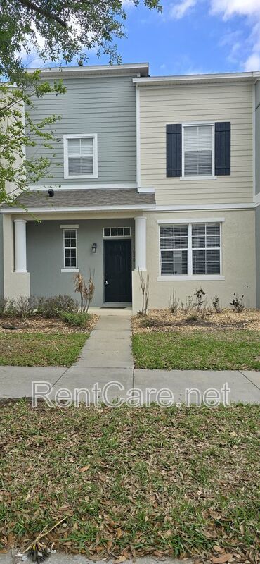Lovely 2/2.5 Town Home in Beacon Park S. Orlando with two car detached garage! Available Now! property image