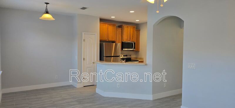 Lovely 2/2.5 Town Home in Beacon Park S. Orlando with two car detached garage! Available Now! property image