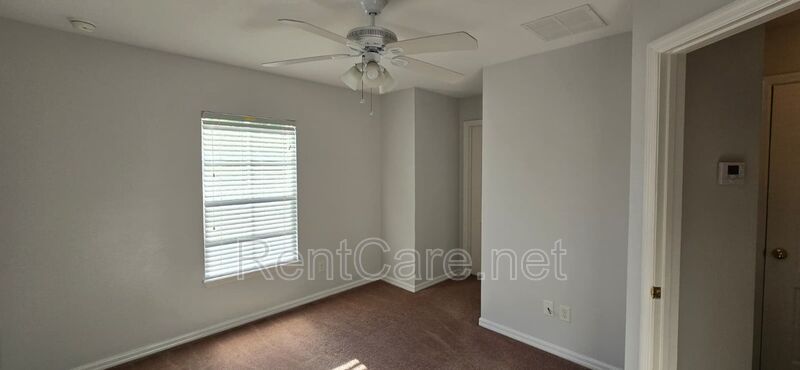 Lovely 2/2.5 Town Home in Beacon Park S. Orlando with two car detached garage! Available Now! property image