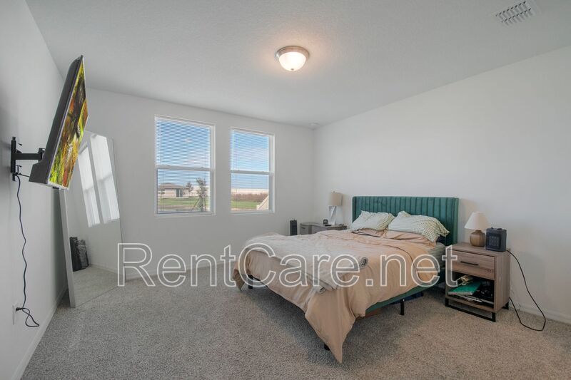 Newly Built 4/2 in Lake Deer Estates of Poinciana! property image