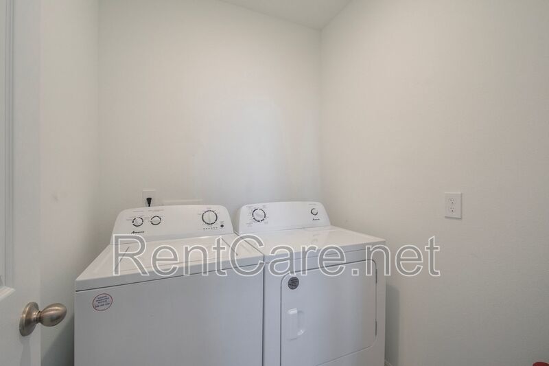 Newly Built 4/2 in Lake Deer Estates of Poinciana! property image