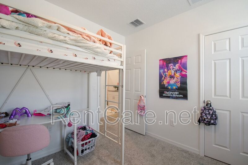 Newly Built 4/2 in Lake Deer Estates of Poinciana! property image