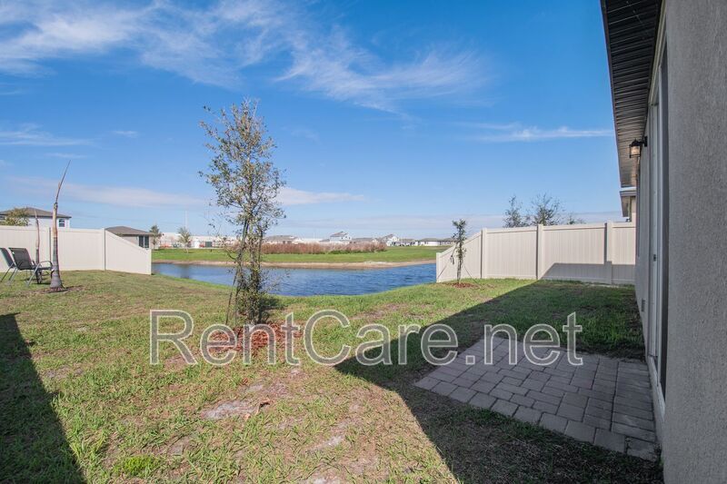 Newly Built 4/2 in Lake Deer Estates of Poinciana! property image