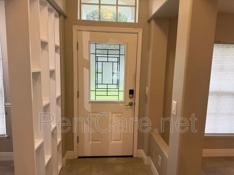 Lovely 4/2 in the Gated Lake Fisher Estates of Gotha! property image