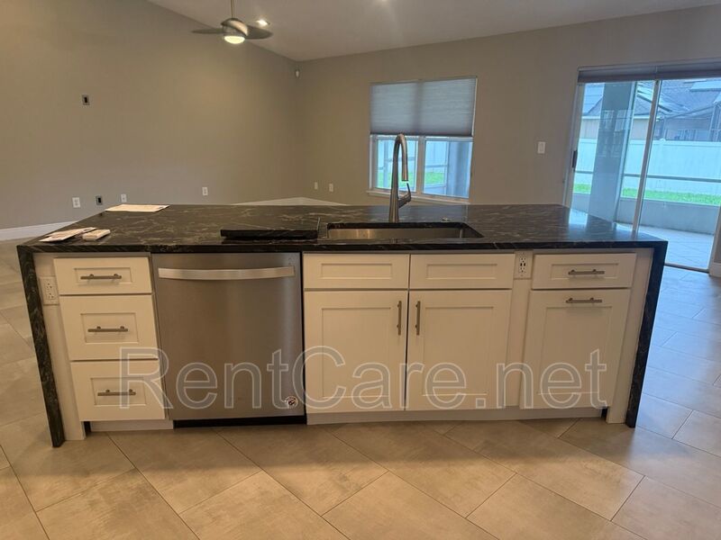 Lovely 4/2 in the Gated Lake Fisher Estates of Gotha! property image