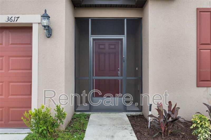 Gorgeous 3/2 in St. Cloud with fence enclosed yard and 3 car garage!  Available Now! property image