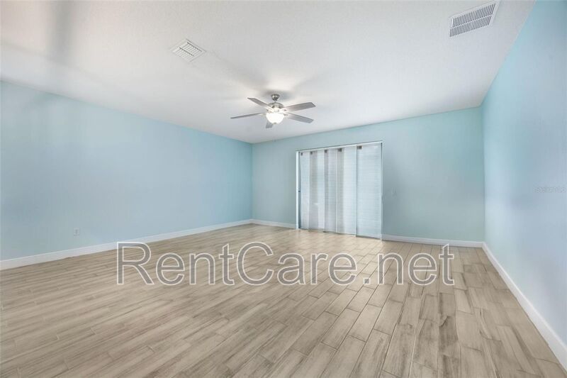 Gorgeous 3/2 in St. Cloud with fence enclosed yard and 3 car garage!  Available Now! property image