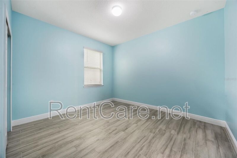 Gorgeous 3/2 in St. Cloud with fence enclosed yard and 3 car garage!  Available Now! property image