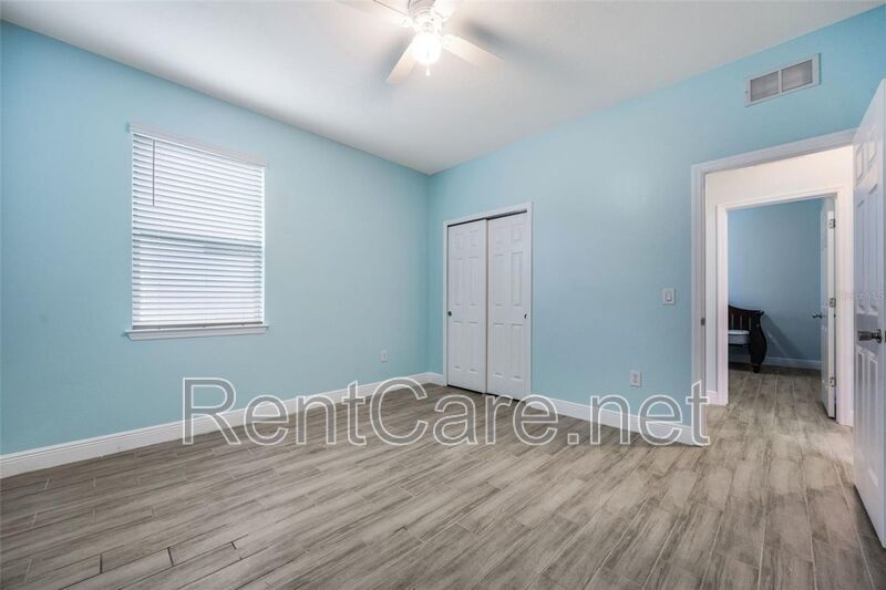 Gorgeous 3/2 in St. Cloud with fence enclosed yard and 3 car garage!  Available Now! property image