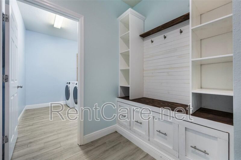 Gorgeous 3/2 in St. Cloud with fence enclosed yard and 3 car garage!  Available Now! property image