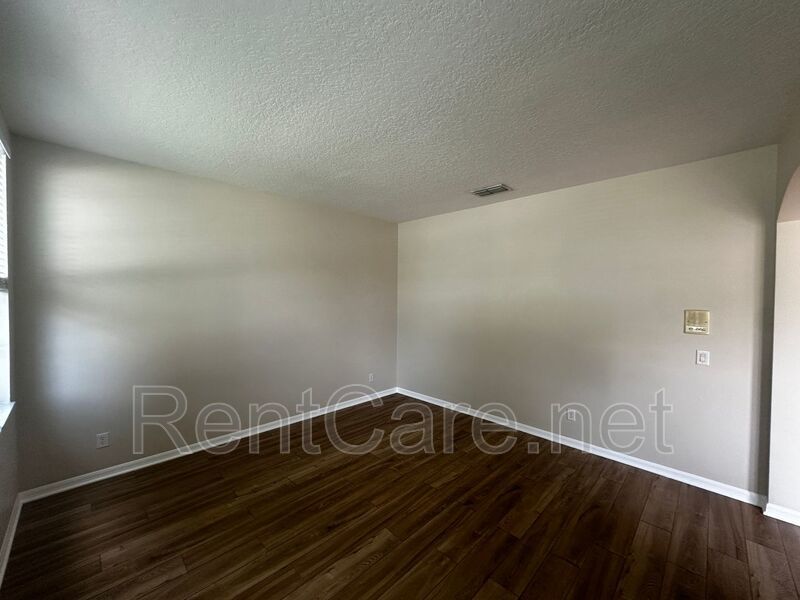 Gorgeous 4/2 in Apopka with Solar Panels!  Available Now! property image