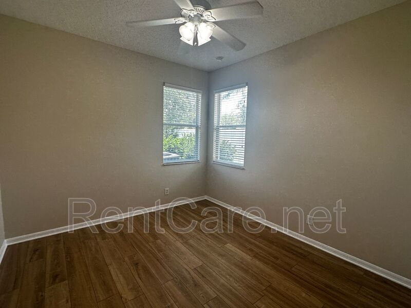 Gorgeous 4/2 in Apopka with Solar Panels!  Available Now! property image