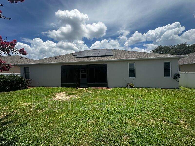 Gorgeous 4/2 in Apopka with Solar Panels!  Available Now! property image