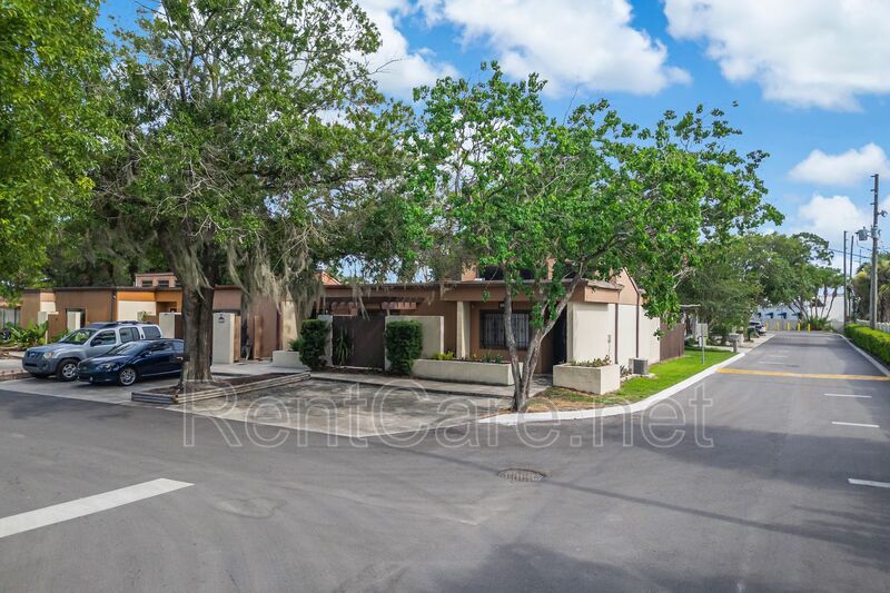 Recently Renovated 2/1 Condo in Winter Park! property image