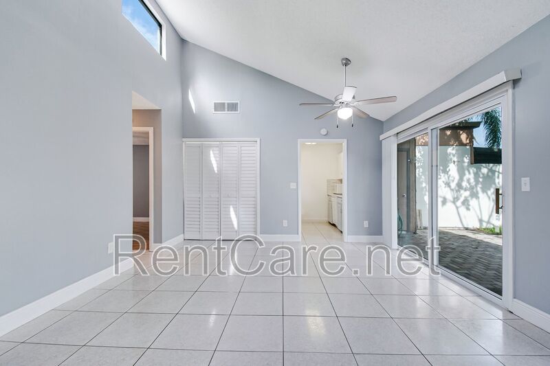 Recently Renovated 2/1 Condo in Winter Park! property image
