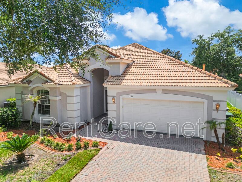 Gorgeous 3/2 with private pool in the Gated and Guarded Reserve at Belmere! property image