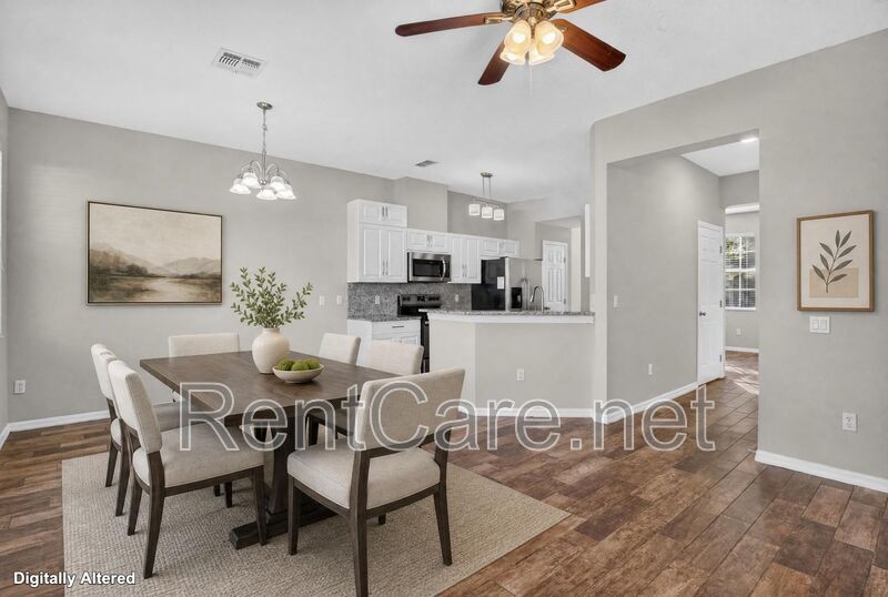 Stunning 3/2.5 corner townhome in Lake Reams with 2 car garage! Available Now! property image