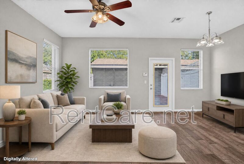 Stunning 3/2.5 corner townhome in Lake Reams with 2 car garage! Available Now! property image