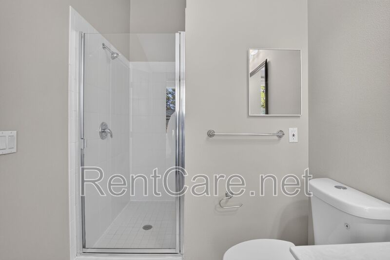 Stunning 3/2.5 corner townhome in Lake Reams with 2 car garage! Available Now! property image