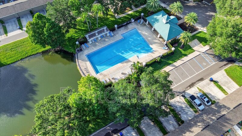 Stunning 3/2.5 corner townhome in Lake Reams with 2 car garage! Available Now! property image